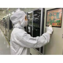 南京中電熊貓晶體  招聘：男18-35周歲，女18-40周歲。